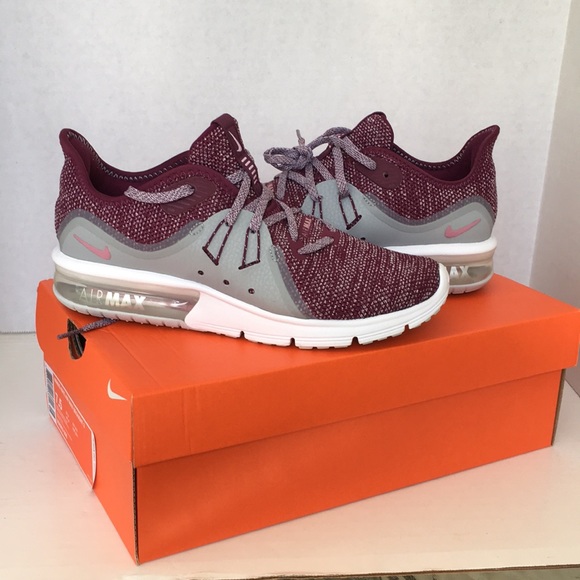 Nike Shoes - Nike Airmax SEQUENT 3 NWT 7.5 w/box